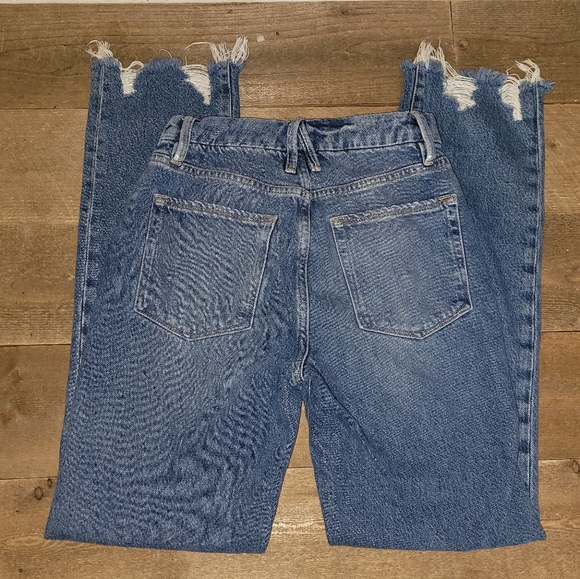 Good American Good Boy Chewed hem Jeans - Picture 5 of 6
